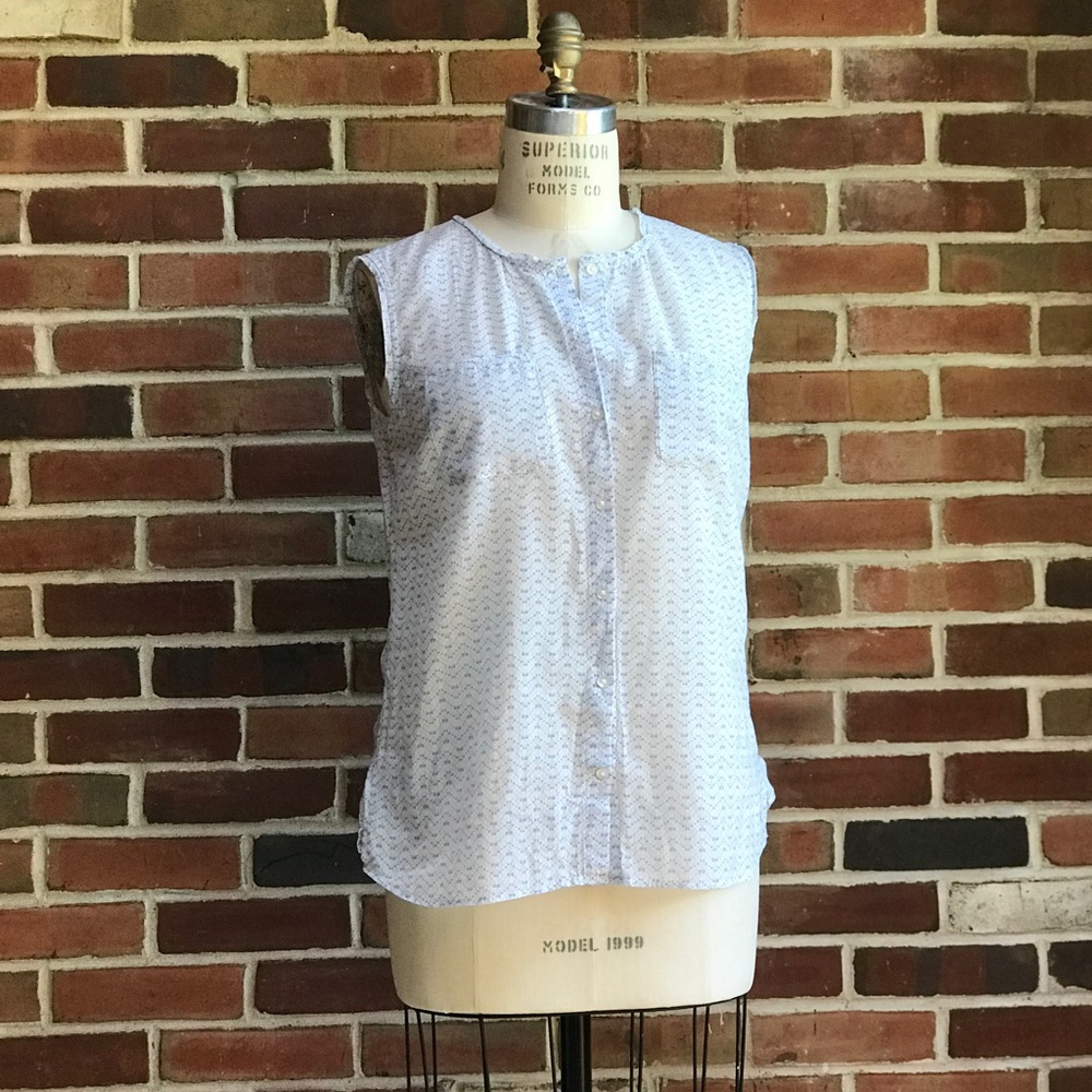 Eddie Bauer sleeveless cotton top